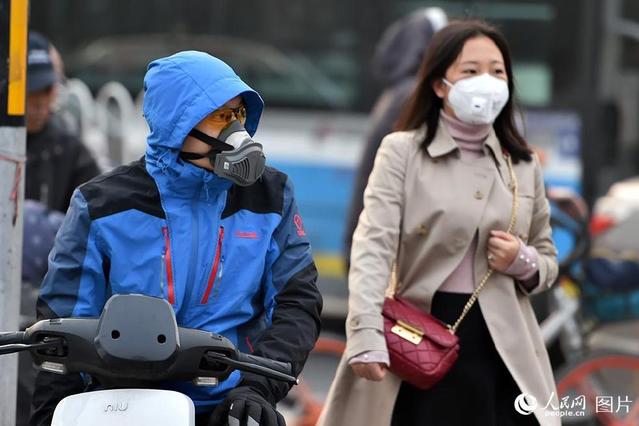 北京空气质量已达中重度污染(组图)——来源于人民网